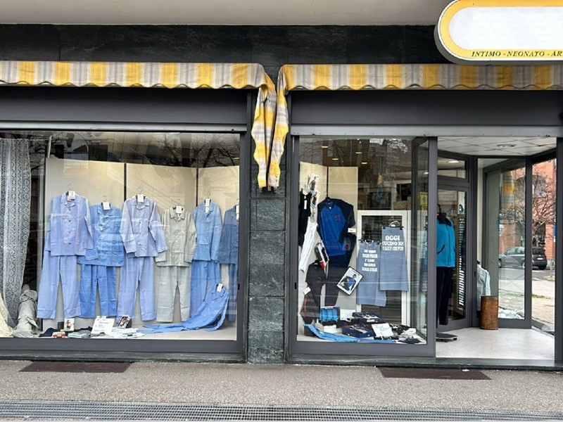 Attività commerciale in Vendita a Pianezza, 70 m²