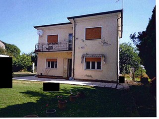 Appartamento in Vendita a Ceneselli, 85'000€, 180 m²