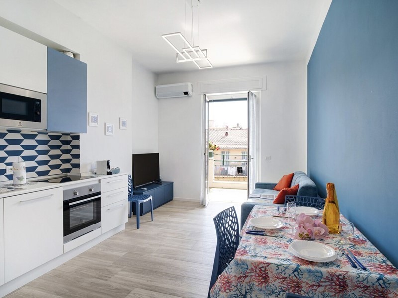 Bilocale in Affitto a Sanremo, zona Centro, 1'400€, 47 m², arredato