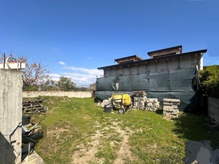 Casa Semi Indipendente in Vendita a Borgia, zona Roccelletta di Borgia, 200'000€, 200 m²