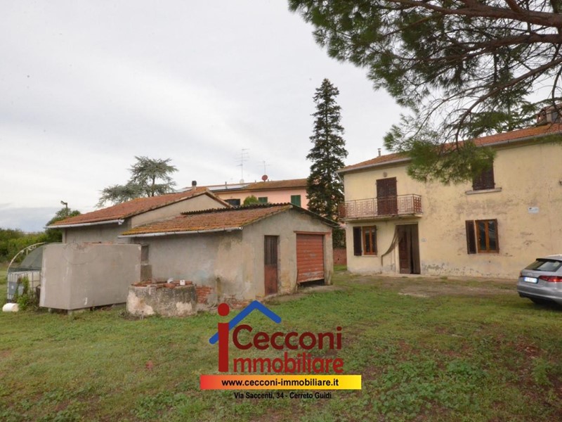 Casa Indipendente in Vendita a Cerreto Guidi, 159'000€, 260 m²