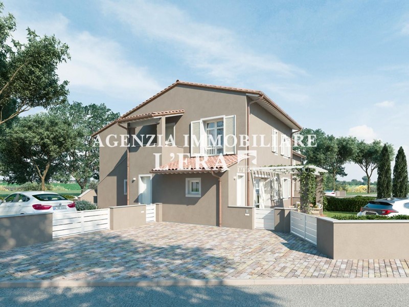 Villetta a schiera in Vendita a Pontedera, zona Santa Lucia, 355'000€, 121 m², con Box