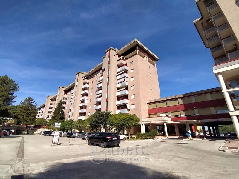 Negozio in Vendita a Campobasso, 129'000€, 222 m²