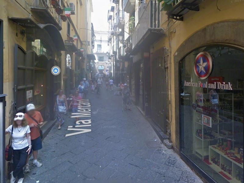 Attività commerciale in Vendita a Salerno, 50'000&euro;, 35 m²