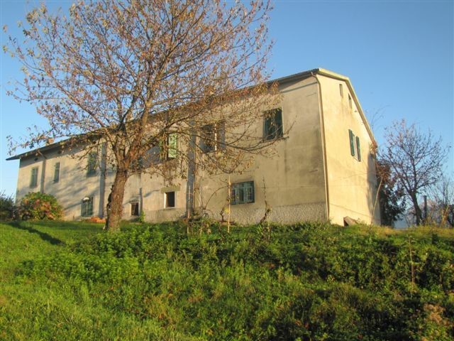 Rustico in Vendita a Fivizzano, 500 m²