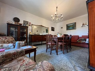 Casa Indipendente in Vendita a Buti, zona La Croce, 167'000€, 180 m²
