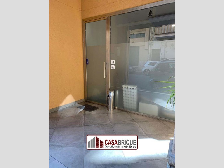 Negozio in Vendita a Bagheria, 109'000€, 100 m²