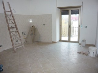 Appartamento in Vendita a Tagliacozzo, 67'000€, 90 m²