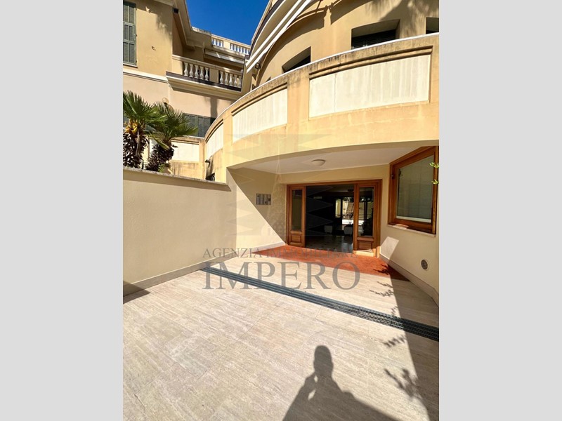 Appartamento in Vendita a Bordighera, 620'000€, 150 m²