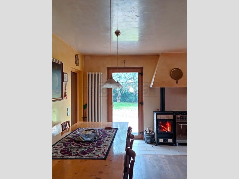 Casa Indipendente in Vendita a Dueville, 440'000&euro;, 380 m², con Box