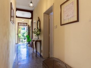 Appartamento in Vendita a Siena, 410'000€, 100 m², con Box