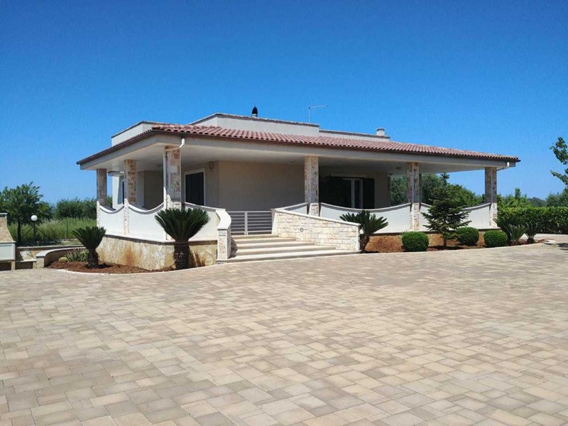 Casa Indipendente in Vendita a Monopoli, 335'000€, 179 m²