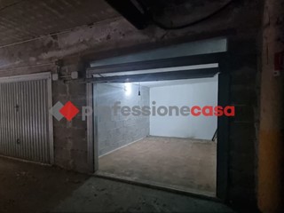 Box in Vendita a Pomezia, 16'000€, 18 m²