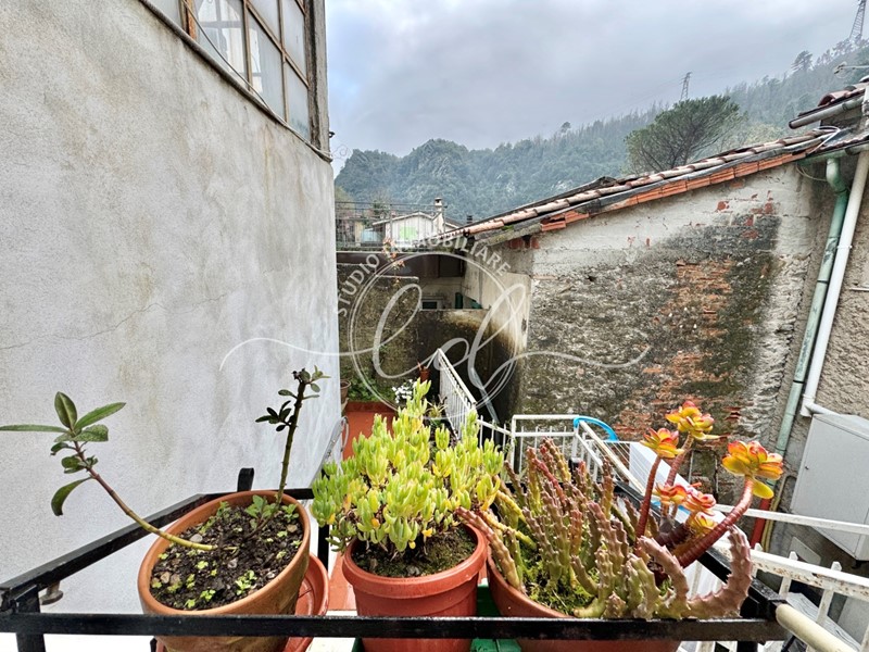 Casa Semi Indipendente in Vendita a Seravezza, 230'000&euro;, 80 m²