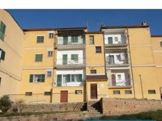 Appartamento in Vendita a Popoli, 25'000€, 90 m²