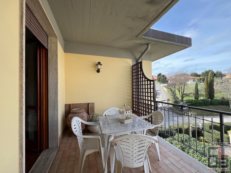 Appartamento in Vendita a San Miniato, zona Ponte a Egola, 285'000€, 190 m², con Box