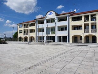 Negozio in Vendita a Campodarsego, 135'000€, 171 m², con Box