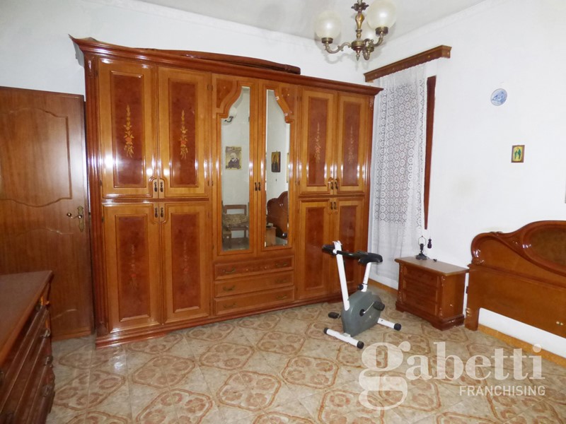 Trilocale in Vendita a Bagheria, 79'000€, 70 m²