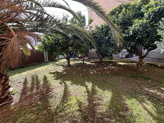 Appartamento in Vendita a Sarzana, 290'000€, 152 m²