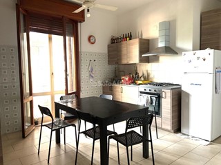 Stanza in Affitto a Modena, 300&euro;, 120 m²