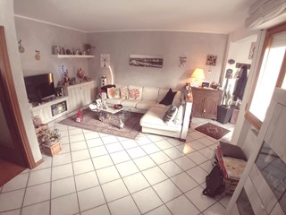 Quadrilocale in Vendita a Vaiano, zona centro, 209'000€, 95 m², arredato