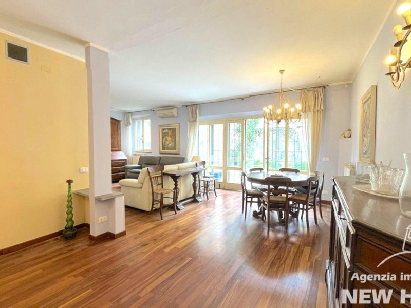 Casa Indipendente in Vendita a Pisa, 435'000€, 162 m², con Box