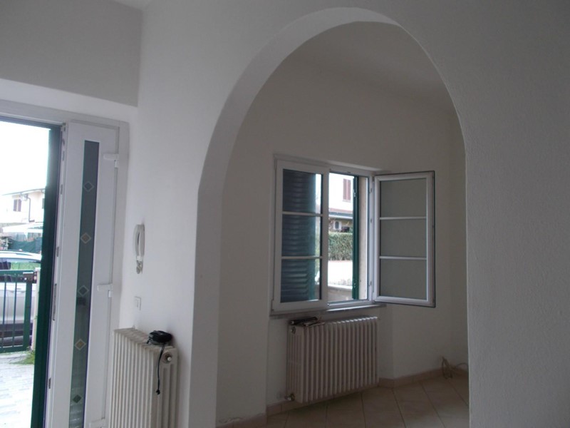 Casa Indipendente in Vendita a San Giuliano Terme, zona Sant'Andrea In Pescaiola, 320'000€, 130 m², con Box