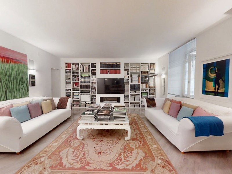Appartamento in Vendita a Napoli, 1'300'000€, 240 m²