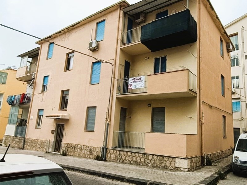 Trilocale in Vendita a Agrigento, 60'000€, 96 m²