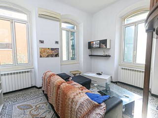 Appartamento in Vendita a Genova, 68'000€, 94 m²