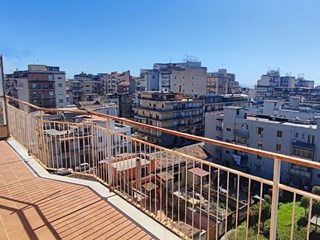 Quadrilocale in Vendita a Catania, zona Rapisardi, 110'000&euro;, 90 m²