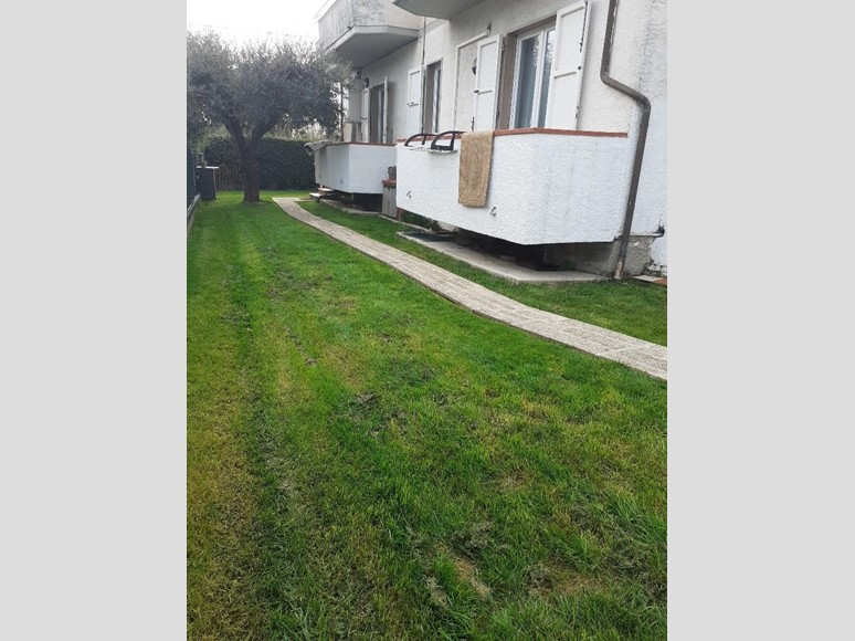 Appartamento in Vendita a Massa, zona Ronchi, 370'000€, 110 m²