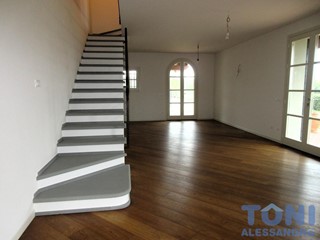 Villa in Vendita a Empoli, zona Corniola, 1'040'000€, 250 m²