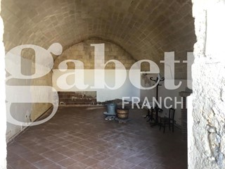 Casale in Vendita a Canosa di Puglia, 23'000€, 60 m²