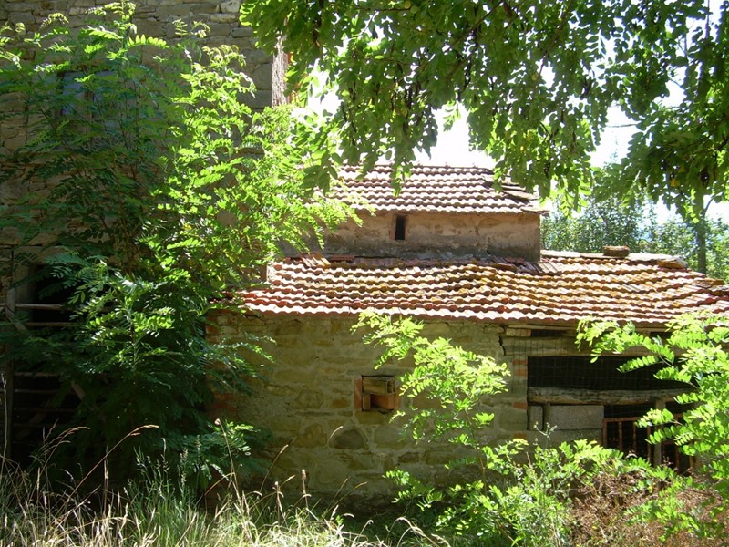 Villa in Vendita a Chitignano, 220'000€, 324 m²