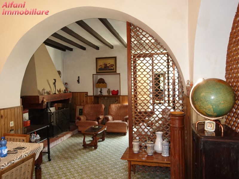 Casa Indipendente in Vendita a Castel Focognano, 162'000€, 180 m²