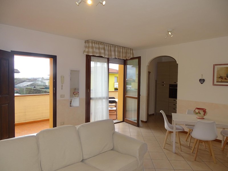 Trilocale in Vendita a Pescia, 127'000€, 75 m², arredato