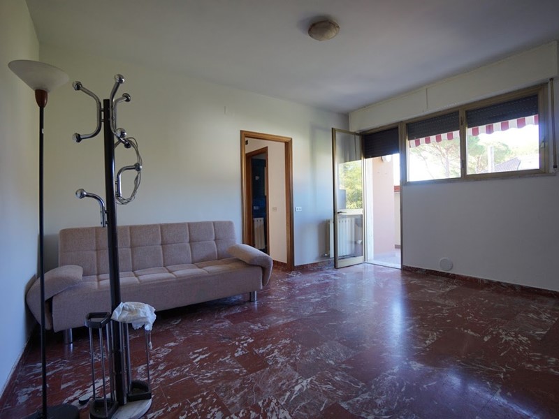 Quadrilocale in Vendita a Massa, zona Ronchi, 250'000€, 55 m²