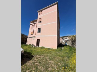 Appartamento in Vendita a Villaputzu, 90'000€, 250 m²