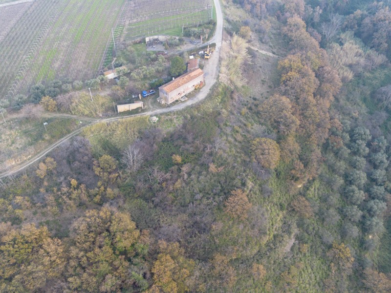 Casa Indipendente in Vendita a Ortona, 140'000€, 350 m²