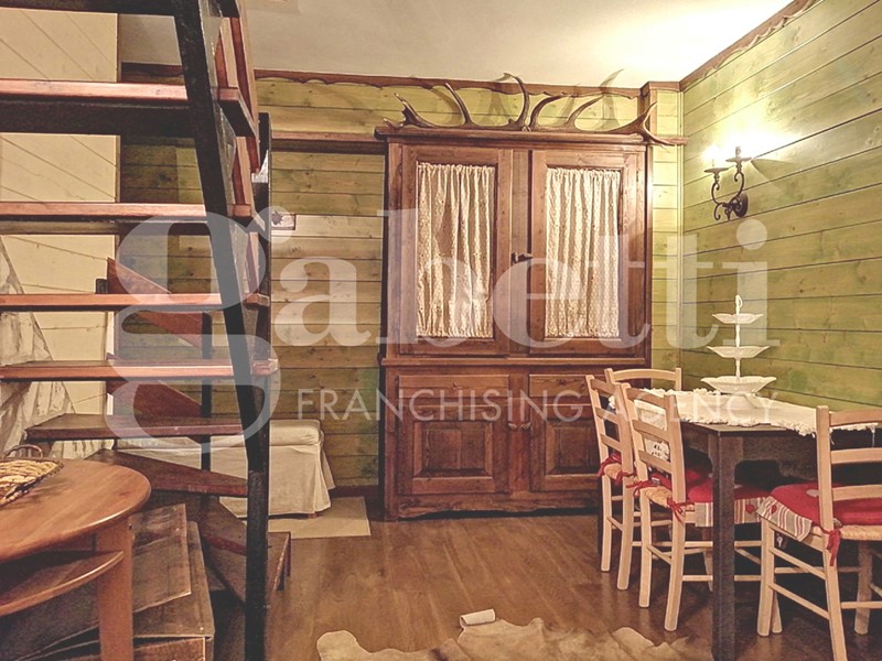 Trilocale in Vendita a Pescocostanzo, 150'000&euro;, 62 m², arredato