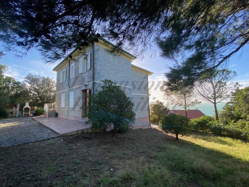 Casa Indipendente in Vendita a Rosignano Marittimo, zona Castiglioncello, 850'000€, 170 m²