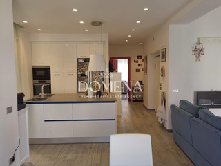 Quadrilocale in Vendita a Siena, 270'000€, 96 m², arredato