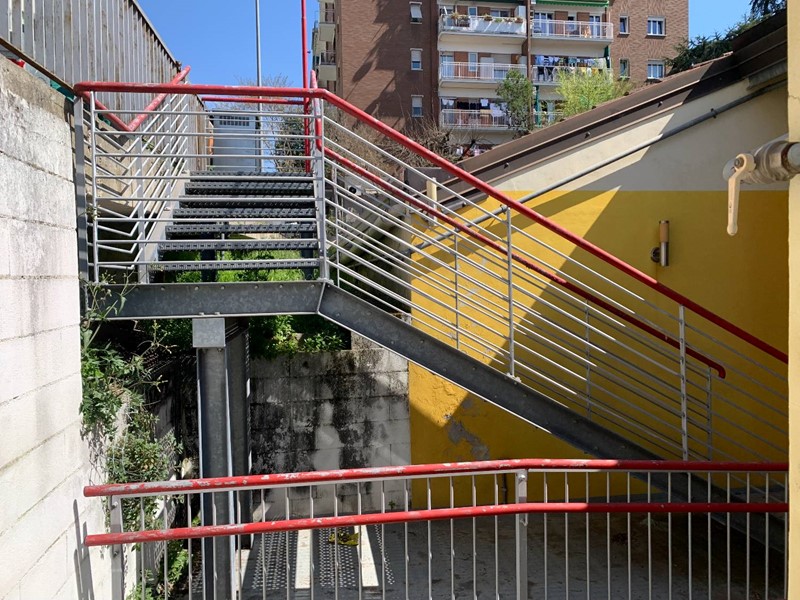 Immobile commerciale in Vendita a Trieste, 440'000€, 1169 m²