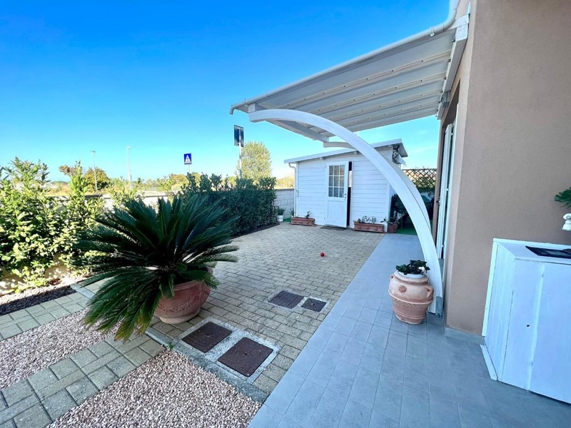 Appartamento in Vendita a Pontedera, zona La Borra, 285'000€, 90 m²