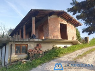 Casa Indipendente in Vendita a Lamporecchio, 140'000€, 100 m², con Box