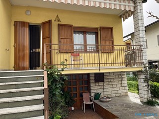 Villa in Vendita a Riccione, 620'000€, 103 m²