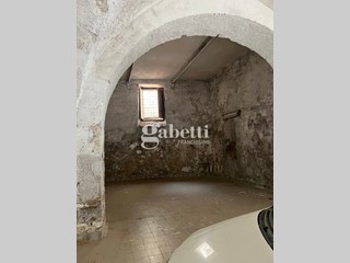 Box in Vendita a Capua, 45'000€, 73 m²