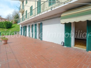 Quadrilocale in Vendita a Carcare, 39'000€, 86 m², con Box