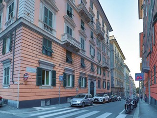 Appartamento in Vendita a Genova, zona Castelletto, 298'000€, 155 m²